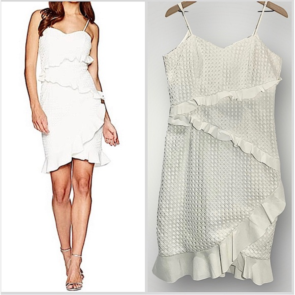 Bardot Fae Eyelet Lace Ruffle‎ Dress Size L/10  in Off-white/ivory color